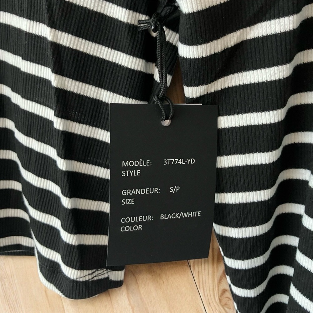 NEW Jo & Co Black & White Striped Crop Top Long Sleeve Size Small Trendy Chic - Picture 5 of 5